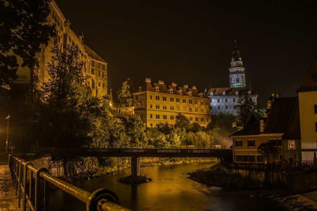 State Castle & Chateau Český Krumlov – A Fairytale Journey Through Czech History